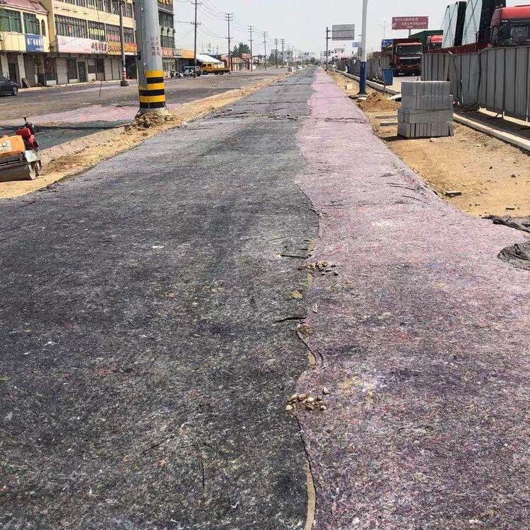 毛毡公路施工图片